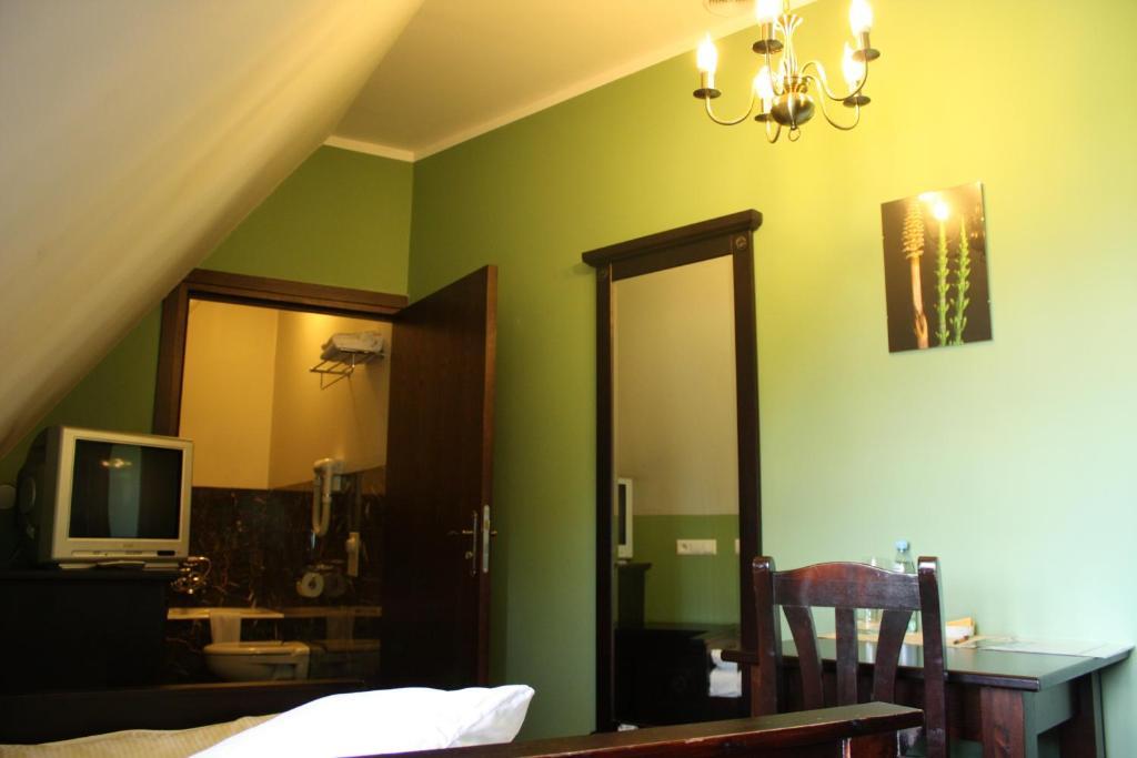 Klasztor Cedynia Hotel Habitación foto